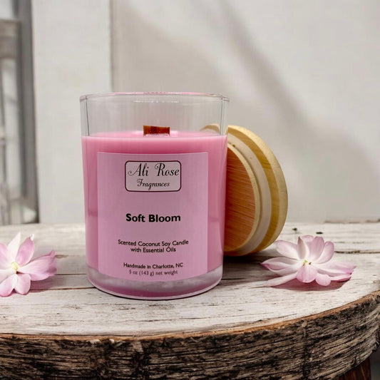 Soft Bloom Candle